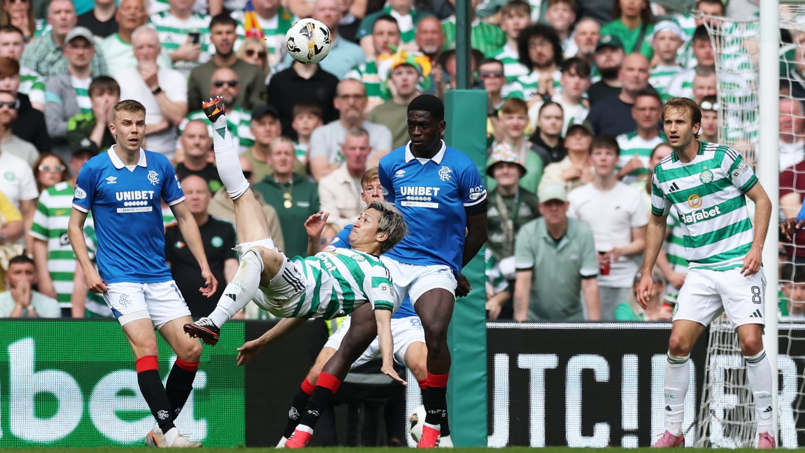 Maeda leaves Celtic head over heels & right in title mix