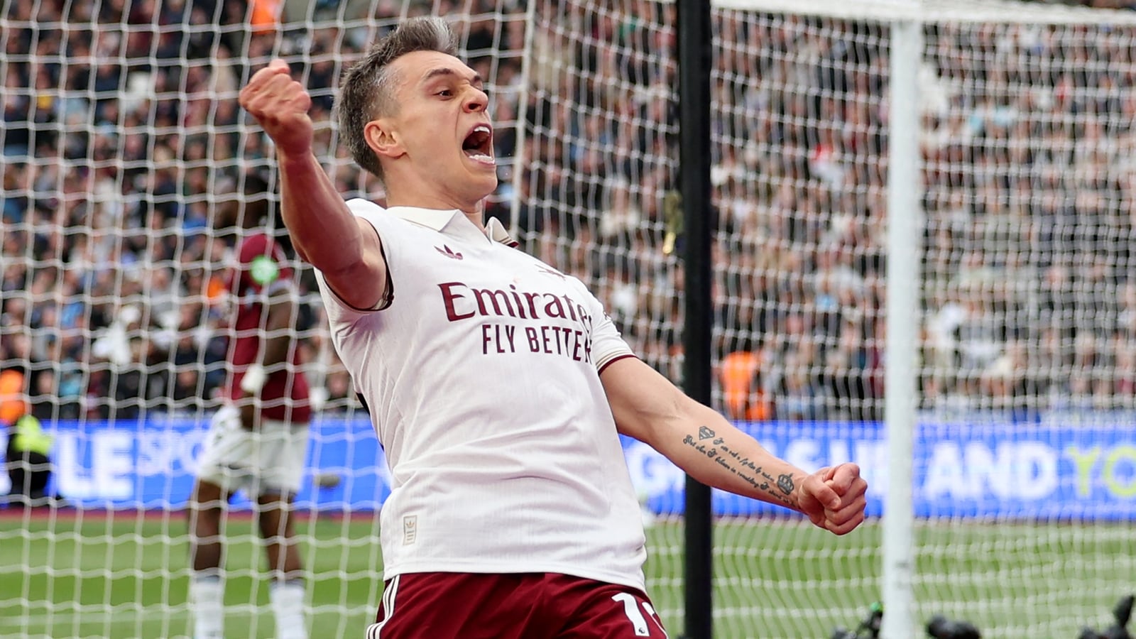 Arsenal emerge from West Ham struggle with precious win