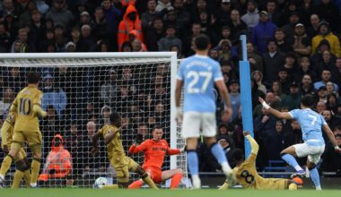 Man City keep title race alive by easing past Palace