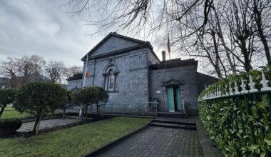 US tourist pleads guilty to damaging Kenmare premises