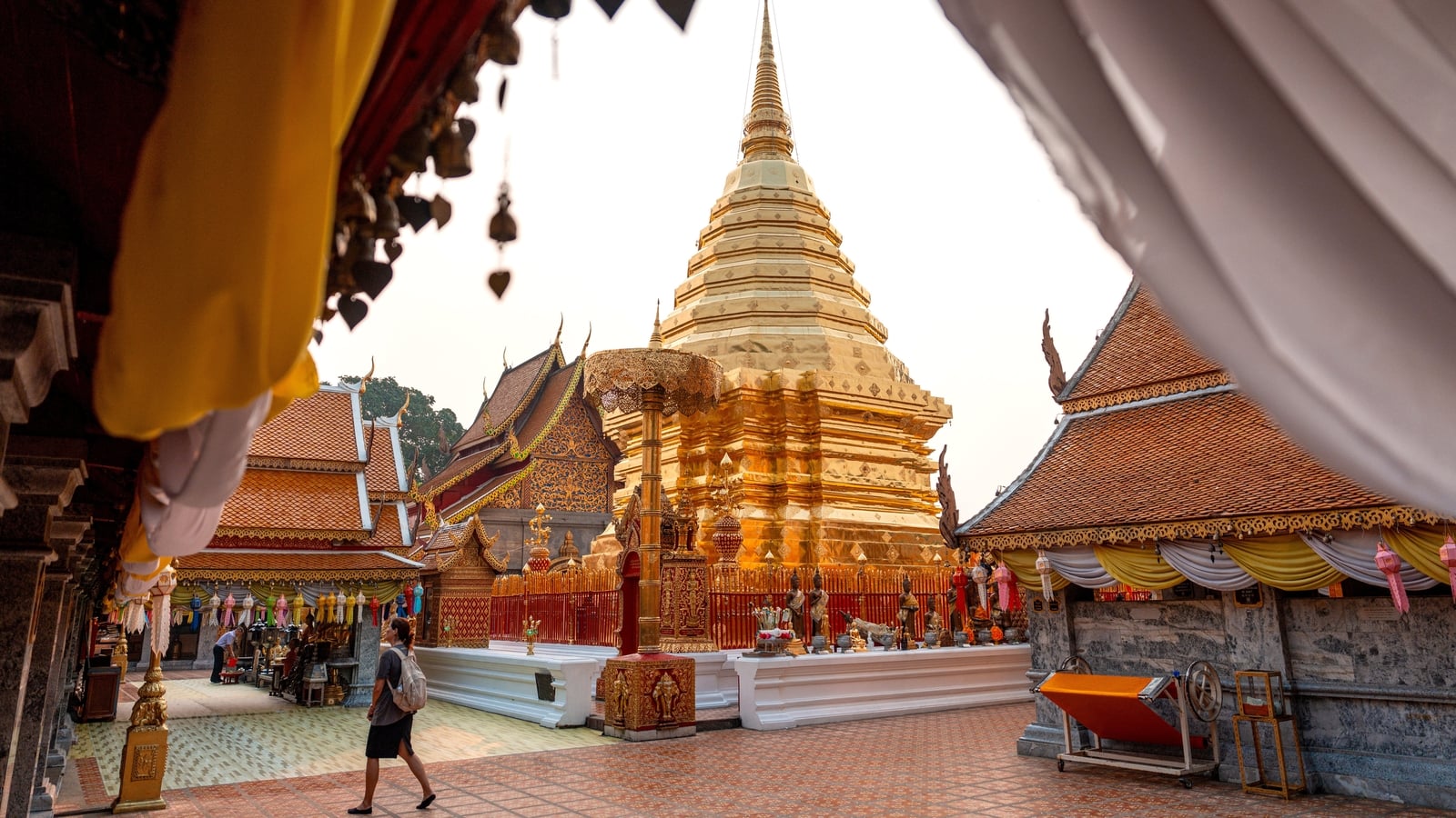 Thailand cuts visa-free stays, citing crime by foreigners
