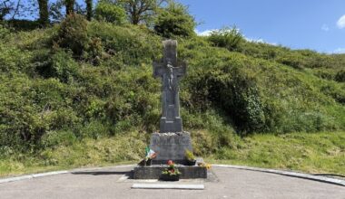 Tour operators bypassing Béal na Bláth over parking