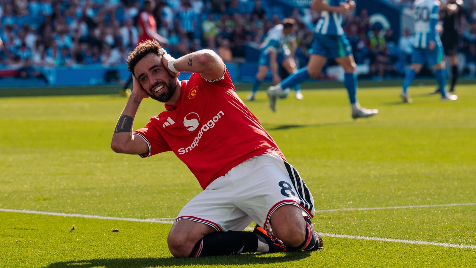 Fernandes breaks assist record in United win at Brighton