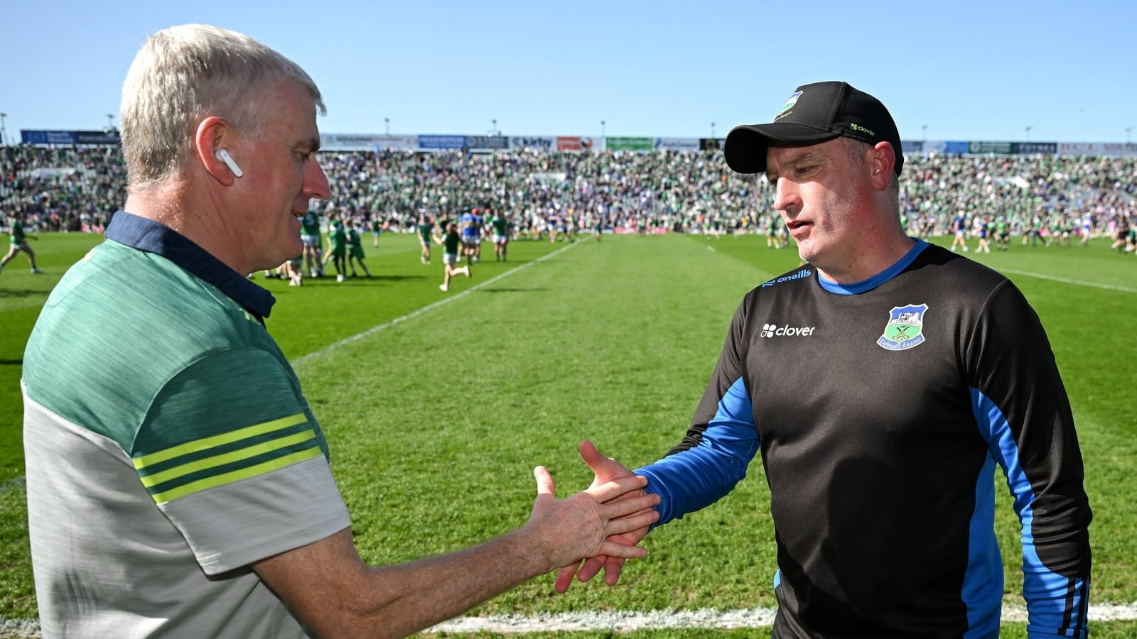 'They're a joke' - Cahill takes aim at online critics