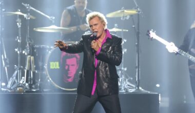 Billy Idol thanks fans for 50-year rock career