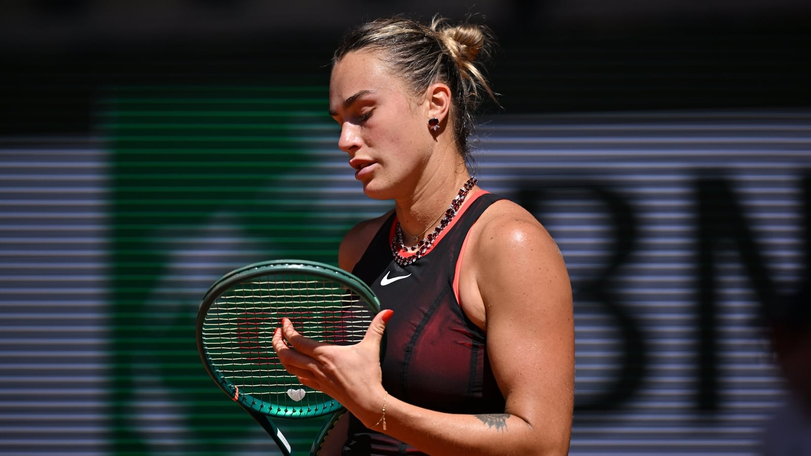 Sparkling Sabalenka reaches French Open second round