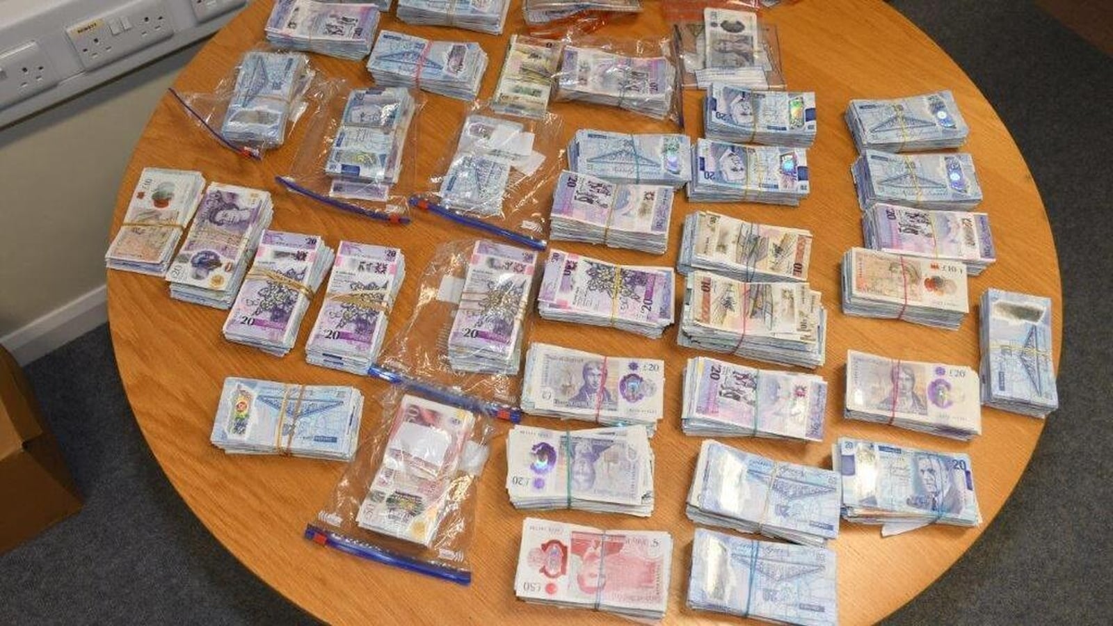 Six people arrested as part of online fraud investigation
