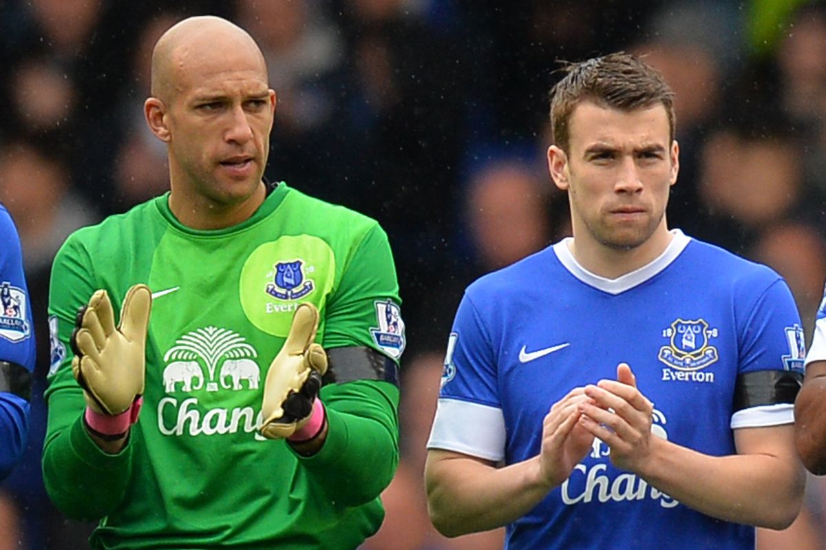 Tim Howard and Seamas Coleman line up alongside each other for Everton in 2013