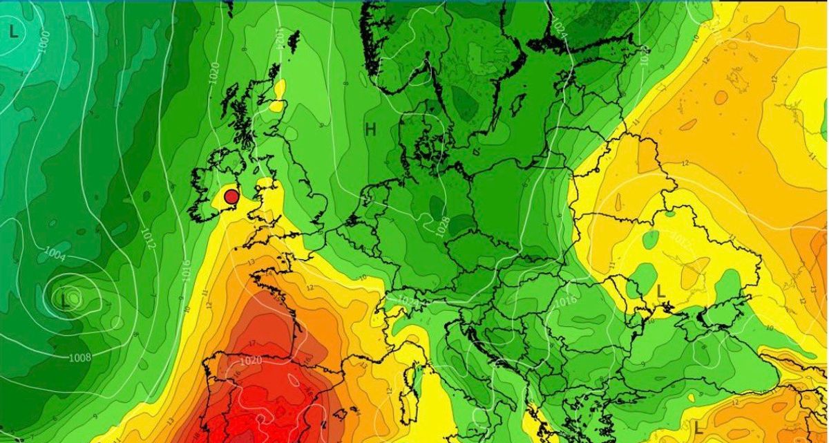 Recent weather maps show a surge in temperatures on Thursday and Friday