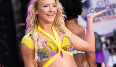 Zara Larsson Handles Wardrobe Mishap Like a Pro After Her Shoe Breaks During Live Performance
