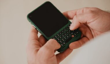 Revival of Blackberry nostalgia and keyboard fuels smartphone startups