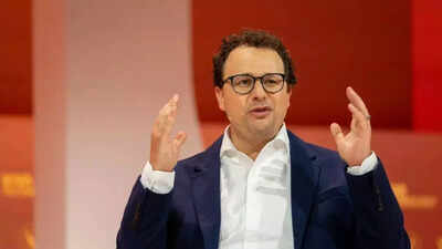 After repeatedly saying AI will wipe out millions of jobs, Anthropic CEO Dario Amodei makes a 'doomsday' prediction for software companies; says: Software is going to…