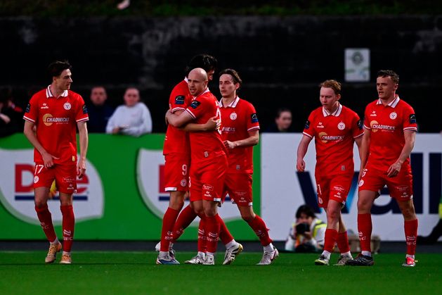 Kelly and McInroy on target as Shelbourne hold on to secure three points in Dundalk