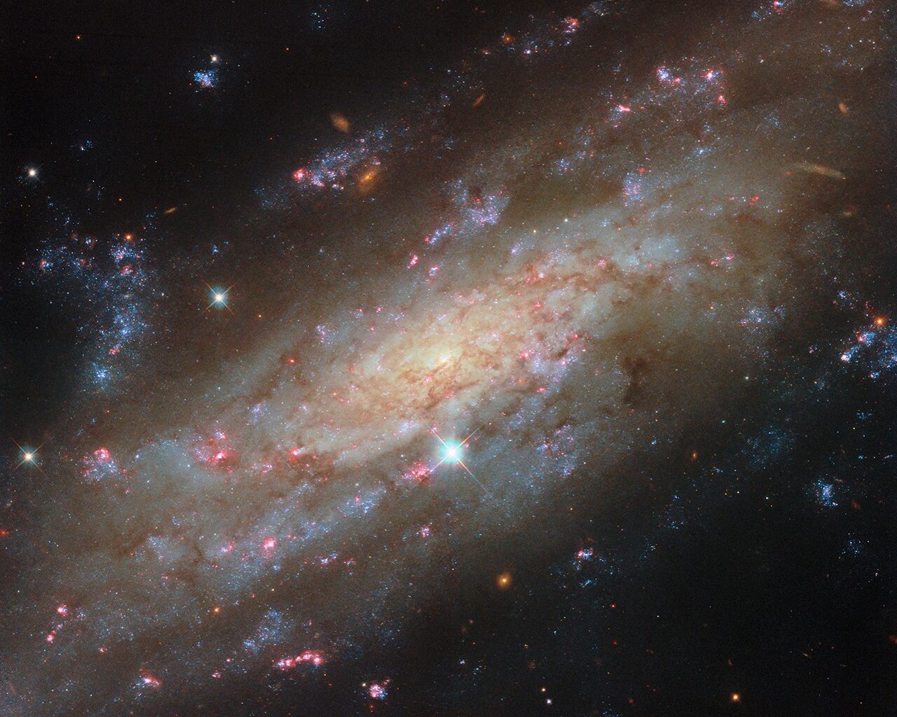 Hubble Spots a Starry Spiral