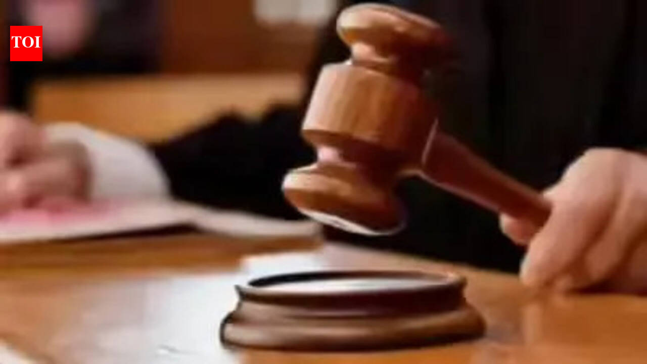 HC tells Tamil Nadu govt to notify retired staff of rules for new pension | Chennai News