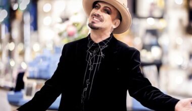 ‘Do I still fancy Larry Mullen Jr? It would be impolite to say, but his wife warned me to keep my hands off him!’ – Boy George