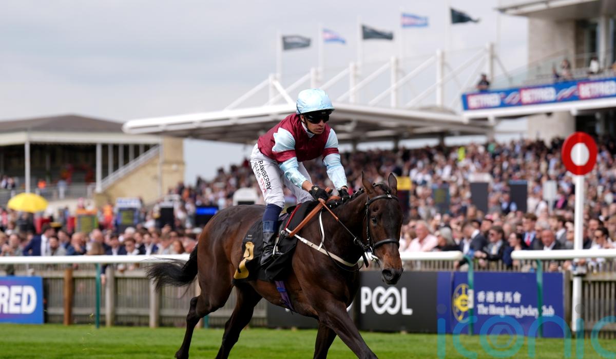 Jennifer Jane blitzes Pretty Polly rivals