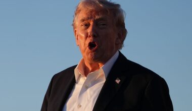 Off-campus ‘dental visit’ sparks new health fears about Trump