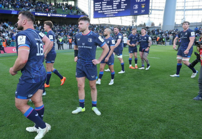 hugo-keenan-looks-dejected-after-the-game
