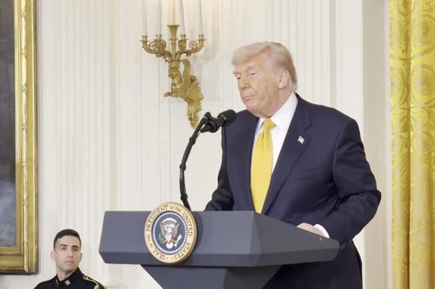 US and Iran explore short-term deal to end fighting as fresh strikes threaten fragile ceasefire