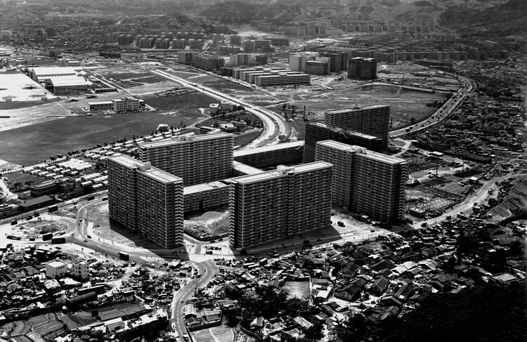 After Le Corbusier: How Southeast Asia Turned the Satellite City Into a Transit Megaproject - Image 2 of 17