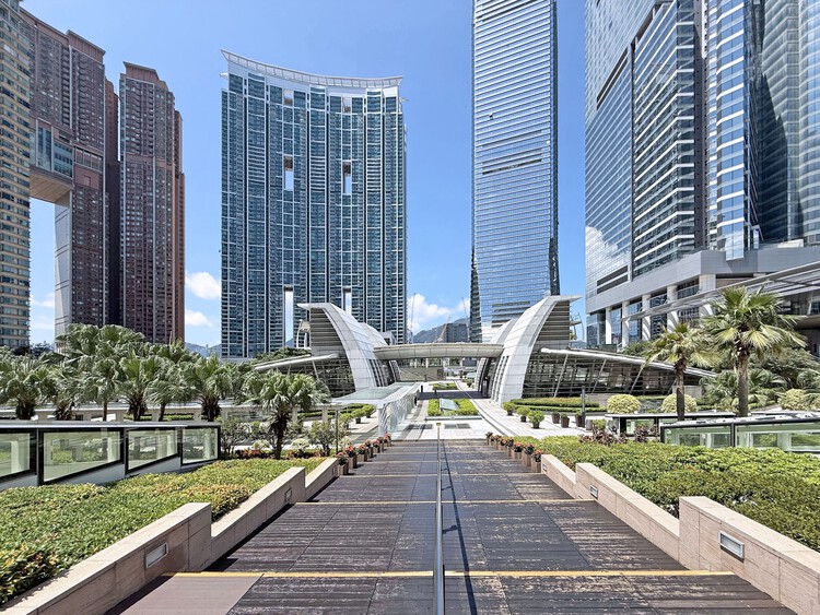 After Le Corbusier: How Southeast Asia Turned the Satellite City Into a Transit Megaproject - Image 5 of 17