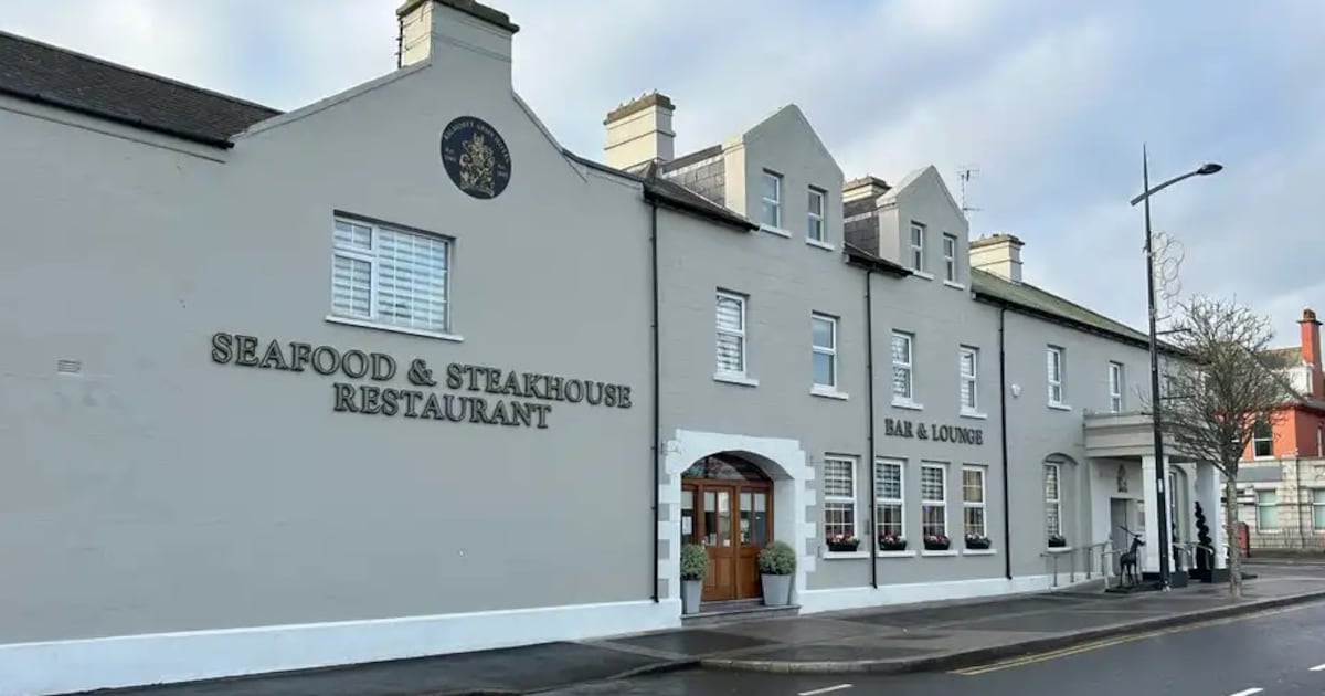 Hotel cancels farmers’ advice event after ‘sinister threat’ from loyalist group over Sinn Féin links – The Irish News