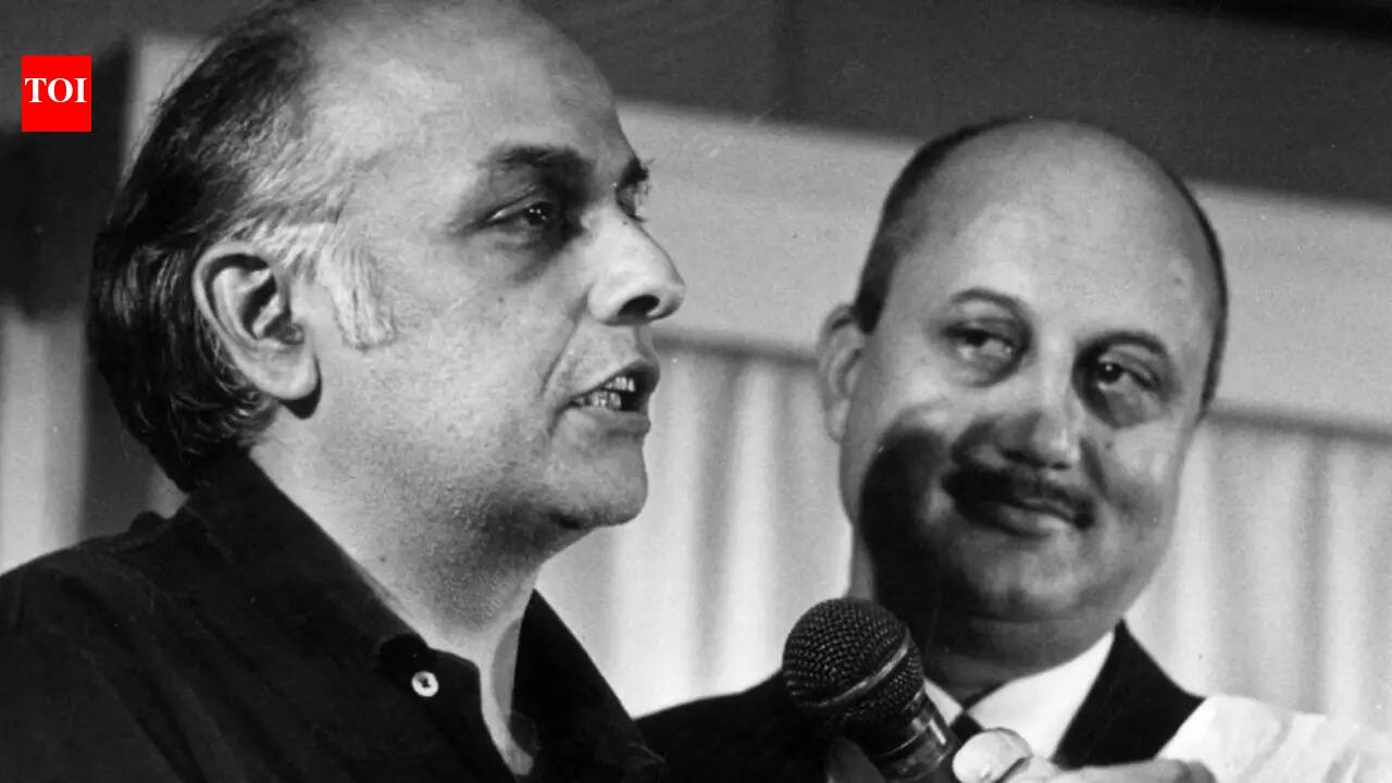 Anupam Kher called Mahesh Bhatt 'the biggest fraud' when he was removed from 'Saaransh': 'I was crying inconsolably' | Hindi Movie News