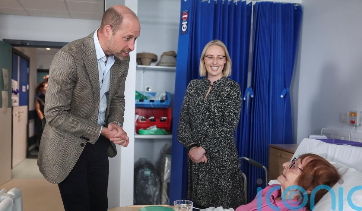 William meets Isles of Scilly’s oldest resident, 102, during visit to hospital