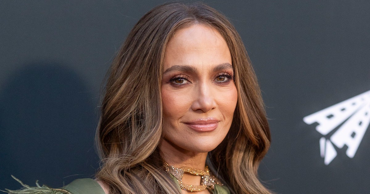 Jennifer Lopez Gets Blunt About Her Relationship Status: 'I Should’ve Done It Sooner!'