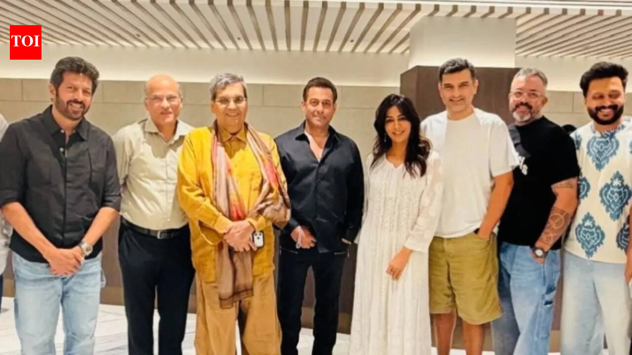'Maatrubhumi' first review: Subhash Ghai calls it a 'touching story' after Salman Khan hosts special screening for director friends | Hindi Movie News