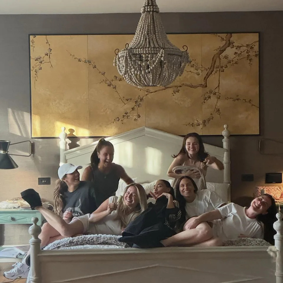 Selena Gomez enjoys a girls' trip to London while filming 