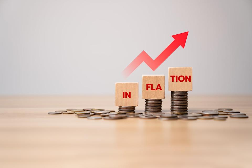 An inflation arrow moving upwards