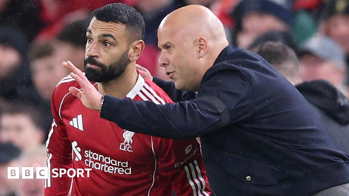 Liverpool forward Mohamed Salah and Reds manager Arne Slot
