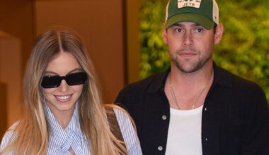 Sydney Sweeney and Scooter Braun Are Smooching in Australia