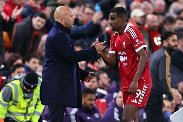 Arne Slot confirms Liverpool double injury boost before Chelsea clash