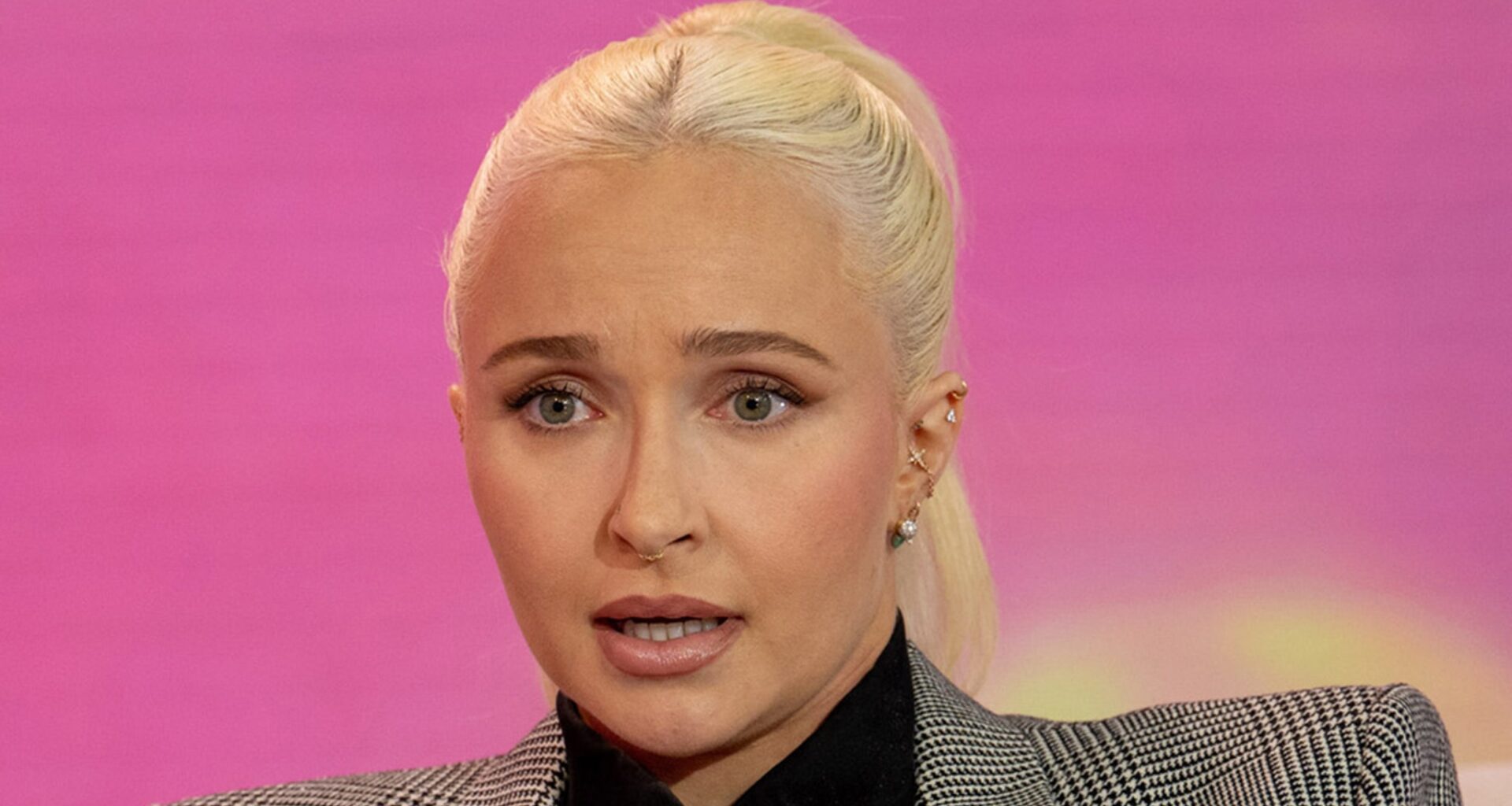 Hayden Panettiere Reveals Harrowing Experience With 'Very Famous' Naked Man in Bed