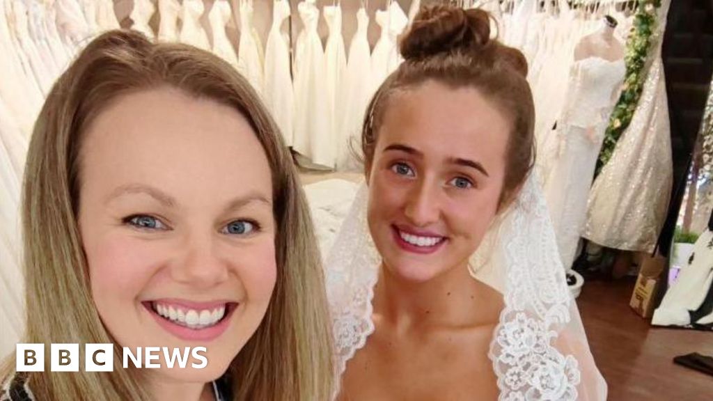 'I made Venezuela Fury's 40ft wedding train - it was too big for my workshop' - BBC