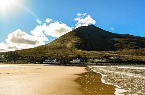 'Astounding' 200ft portrait to appear for ONLY two hours in Mayo - news