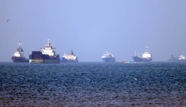 Trump threatens to blow Iranian troops ‘off face of the earth’ if they target US ships – The Irish Times