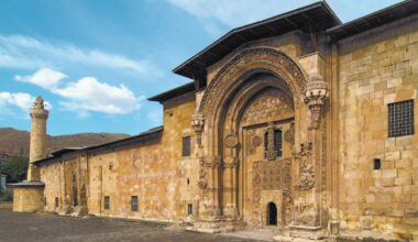Door as threshold: Memory, myth and architecture in Anatolia
