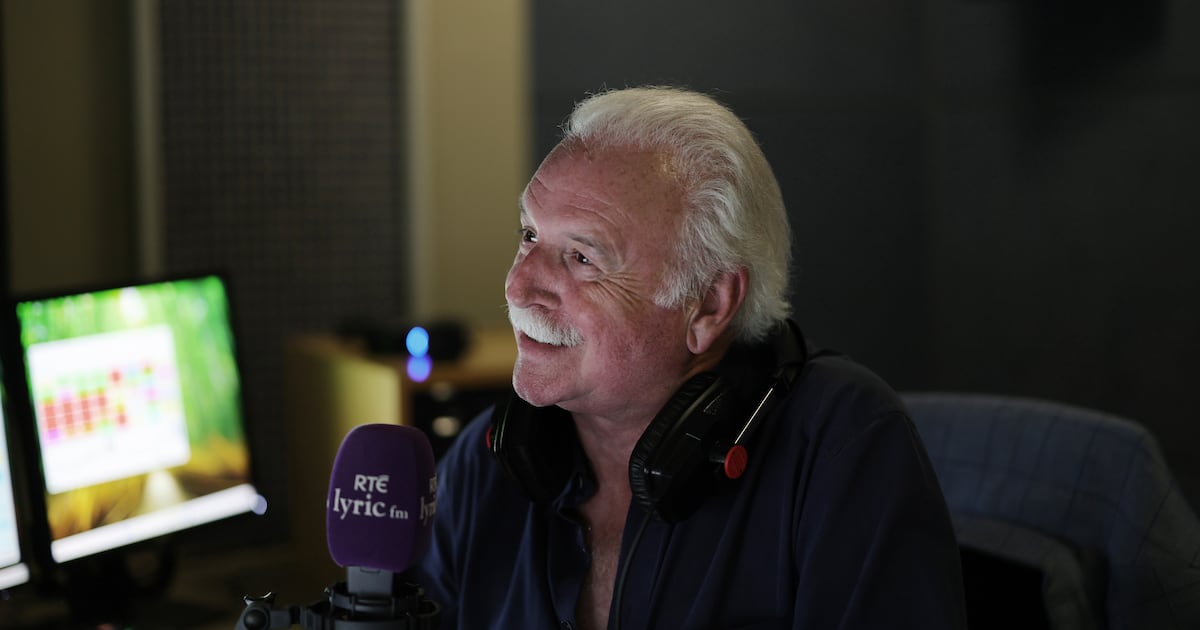 Marty Whelan: ‘I’d like to be paid more, particularly when I see what other people are on’ – The Irish Times