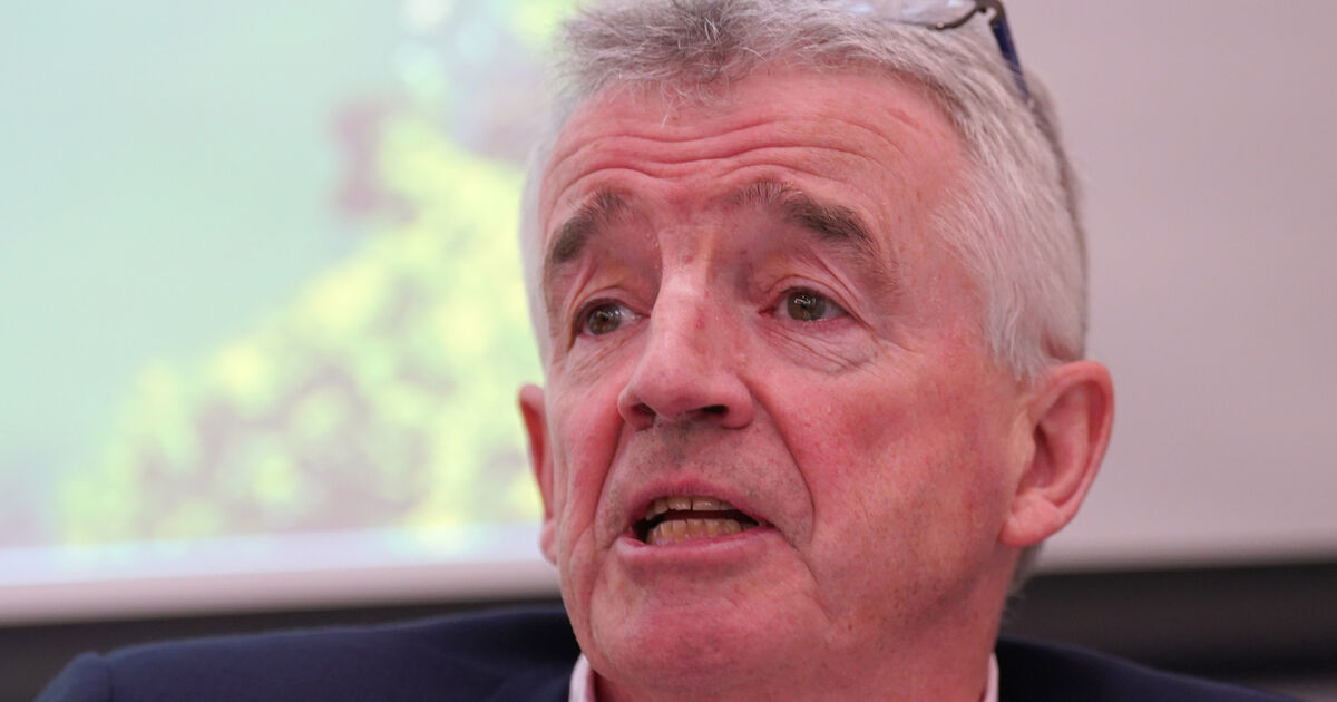 Ryanair boss Michael O'Leary calls for ban on early morning pre-flight pints