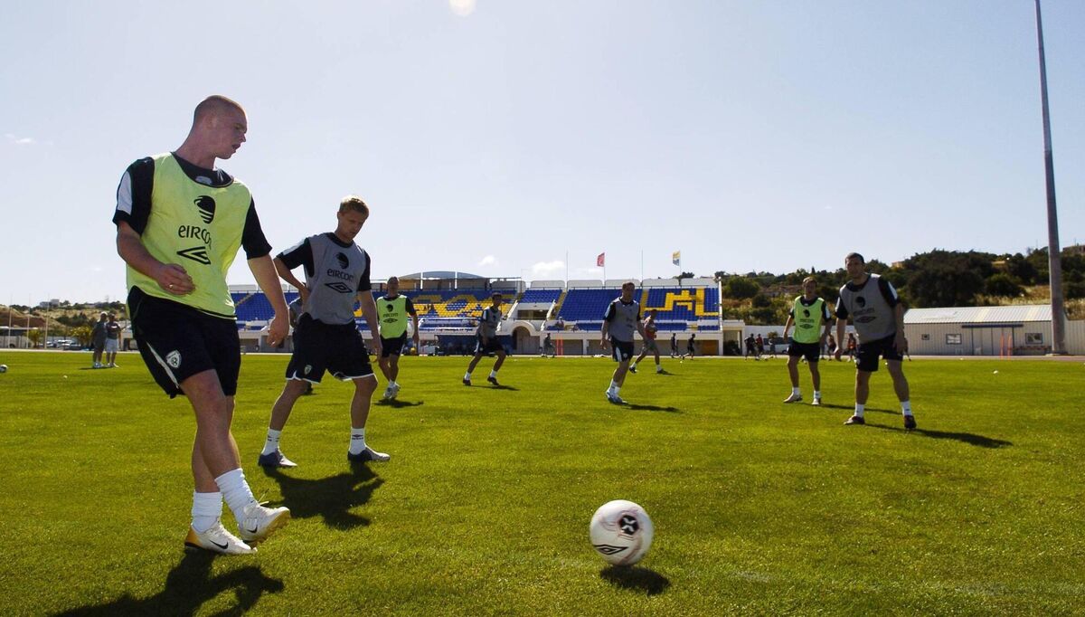 TWENTY YEARS AGO: Terry Dixon, left, with Damien Duff during Republic of Ireland squad training at Municipal Stadium, Lagos, Portugal. Pic: David Maher / SPORTSFILE
