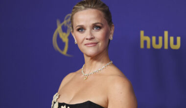 Joyce Fegan: Even girl bosses Reese Witherspoon and Mel Robbins can't convince women we need AI