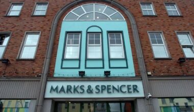 Drunk man who walked out of Cork store wearing €800 worth of stolen clothing jailed