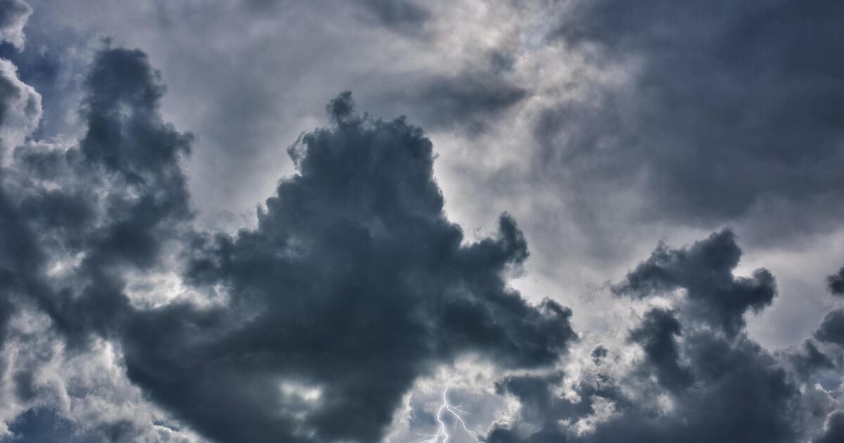 Met Éireann issues orange alert for Cork as thunderstorms threaten during heatwave