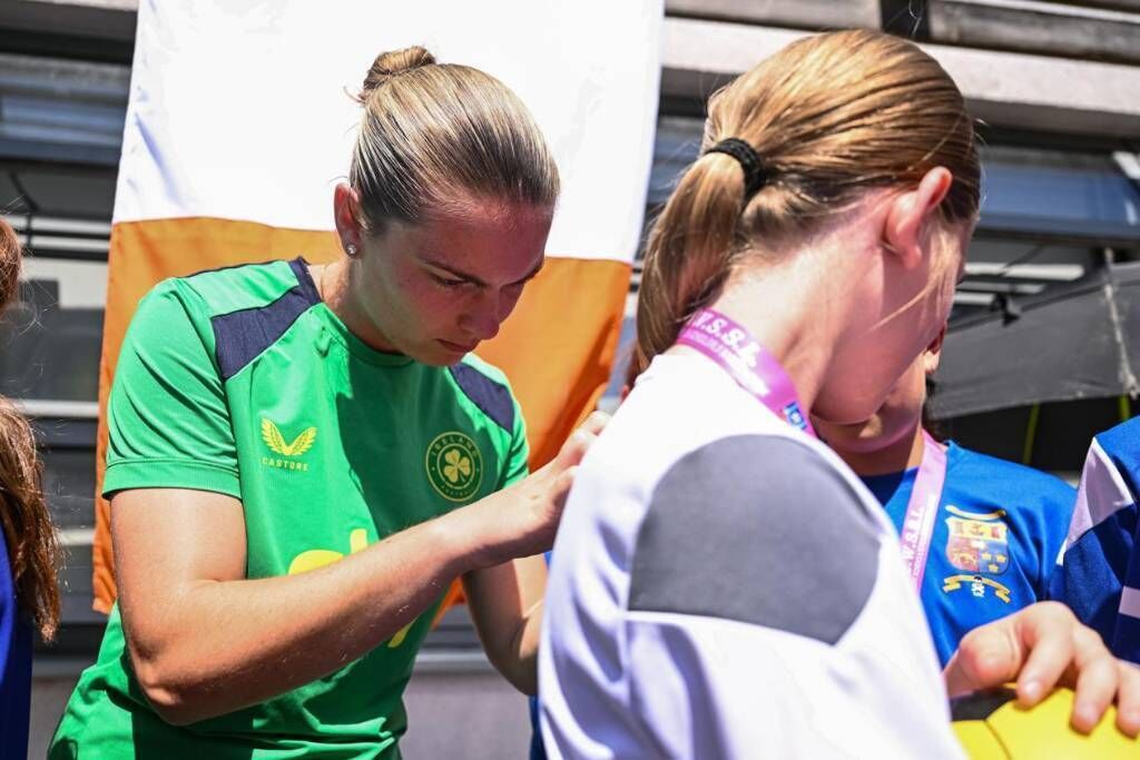 Saoirse Noonan signs an autograph for a fan. Pic: Ben McShane/Sportsfile