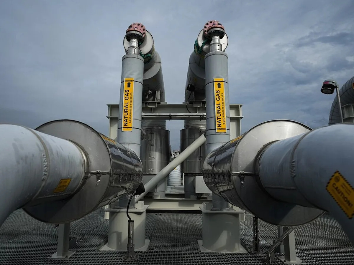 Sixty-one per cent of B.C. residents support Enbridge's Westcoast natural gas expansion