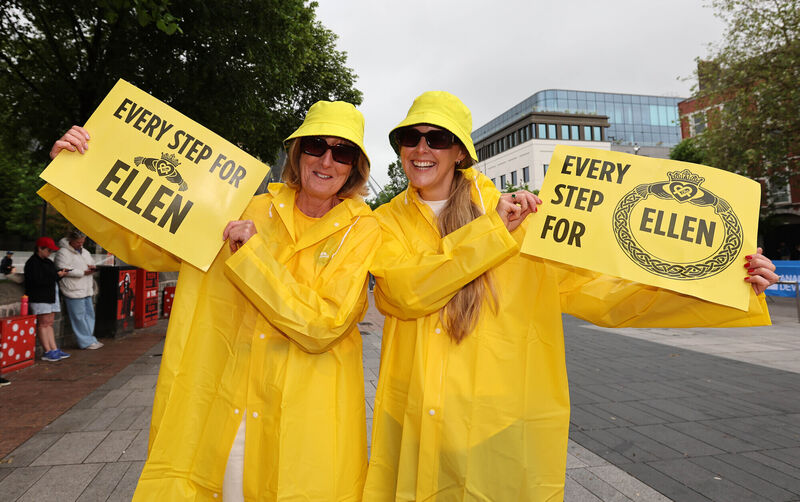  Ellen's aunt Eileen Lynch and cousin Jessica Lynch at the marathon, decked out in her favourite colour. Picture: Jim Coughlan.